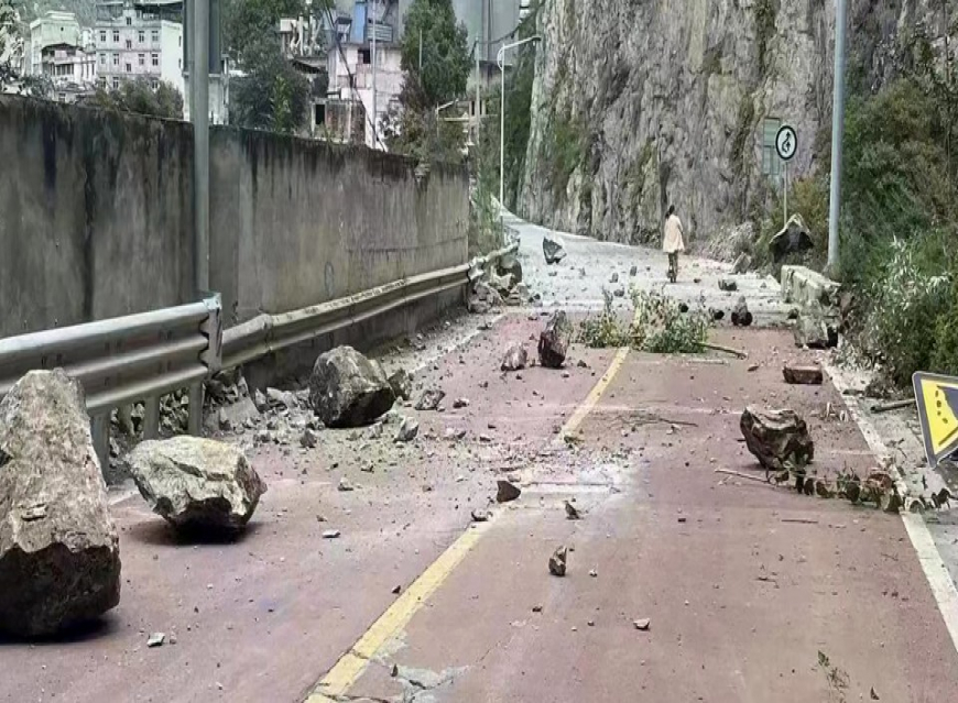 Çin'in güneybatısındaki depremde en az yedi kişi öldü