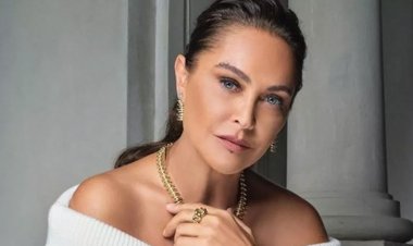 Hülya Avşar En Cesur Haliyle Yayınladı! Duş Sonrası Paylaşım Geldi!